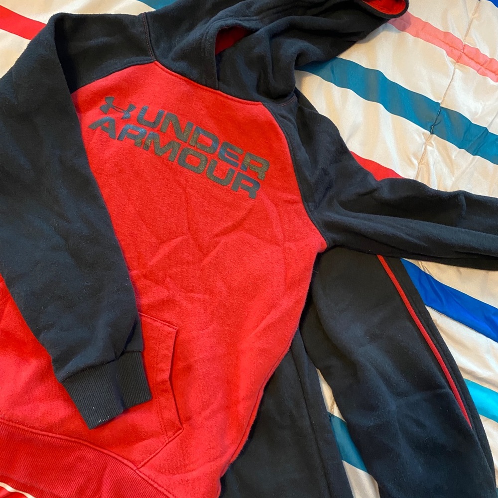 Boys size 7 Under Armour Set